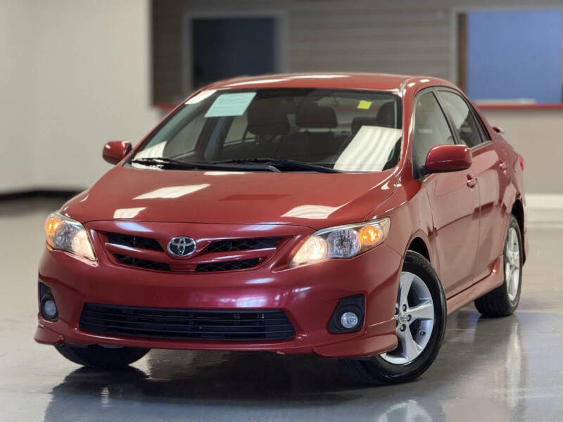 2011 Toyota Corolla S's photo