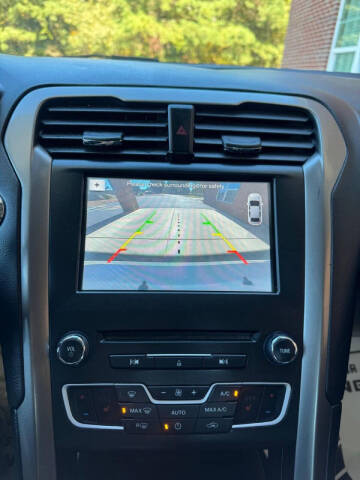 2018 Ford Fusion Hybrid SE