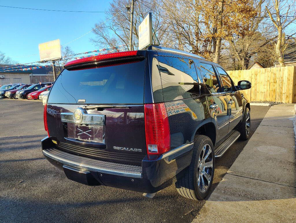 2014 Cadillac Escalade for sale at Michael Johnson @ Allens Auto Sales Hopkinsville in Hopkinsville, KY