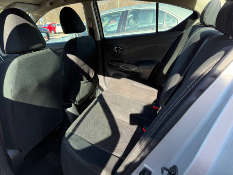 2017 Nissan Versa 1.6 S