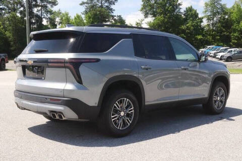 2024 Chevrolet Traverse LT
