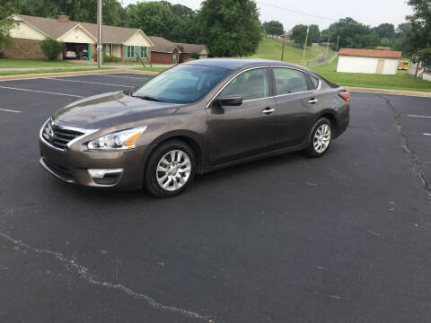 2015 Nissan Altima for sale at A&P Auto Sales in Van Buren AR