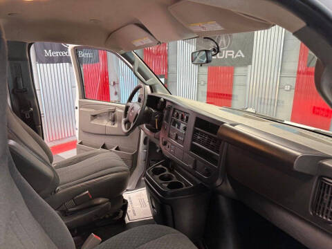 2024 GMC Savana 2500