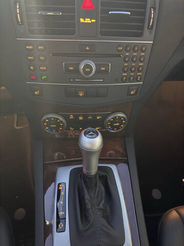 2011 Mercedes-Benz C-Class C 300 Luxury 4MATIC