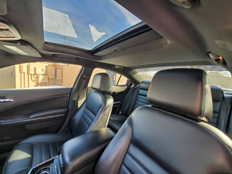 2013 Dodge Charger SXT