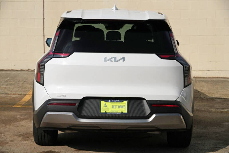 2026 Kia EV9 Light Long Range