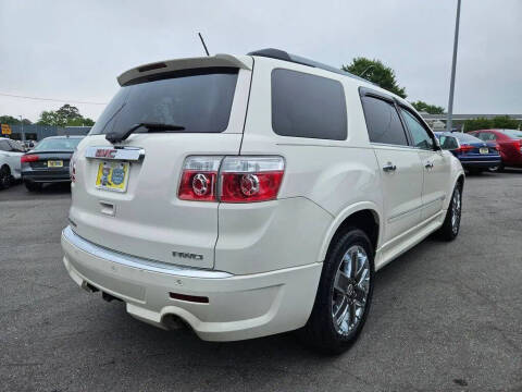 2011 GMC Acadia Denali