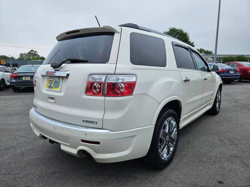 2011 GMC Acadia Denali