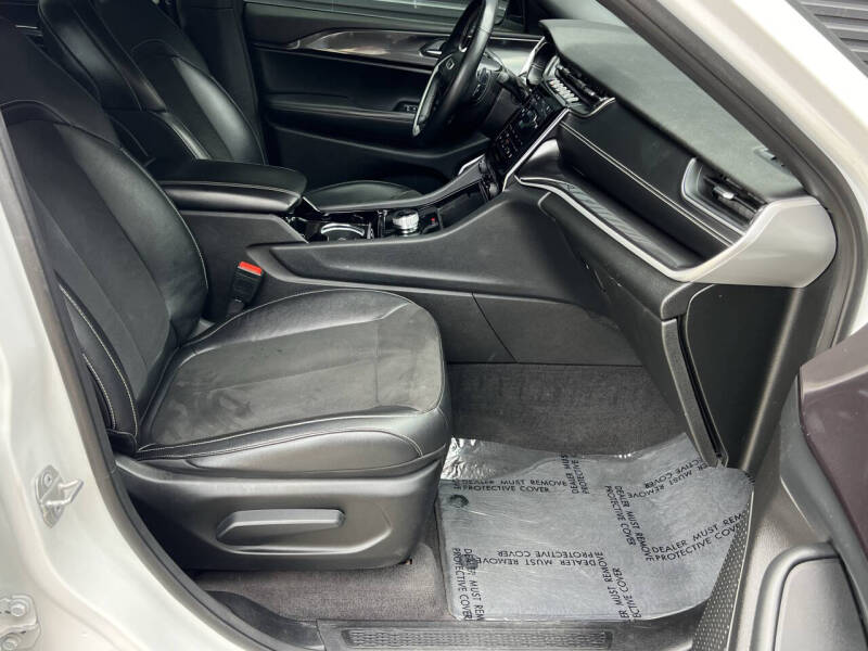 2021 Jeep Grand Cherokee L Altitude