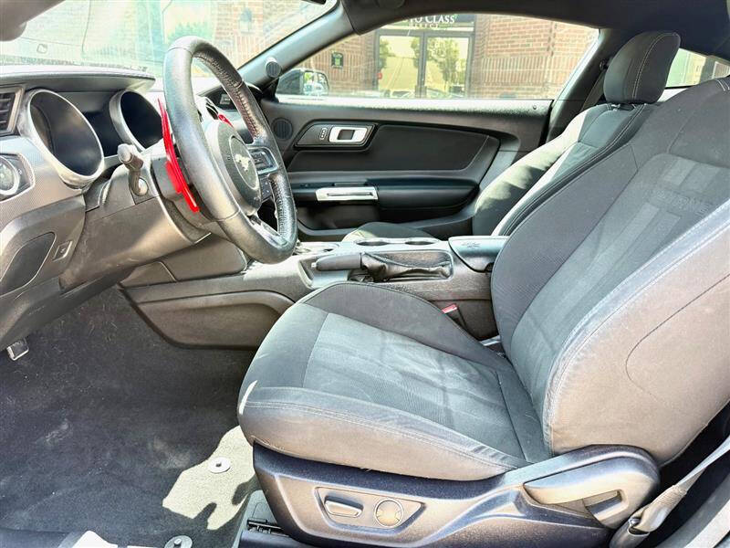 2019 Ford Mustang EcoBoost
