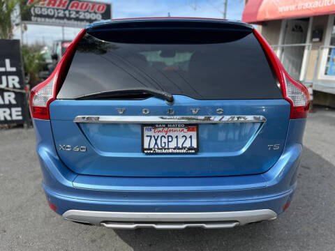 2017 Volvo XC60 T5 Dynamic