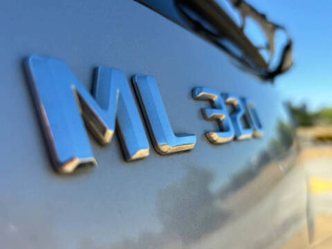 2000 Mercedes-Benz M-Class ML 320