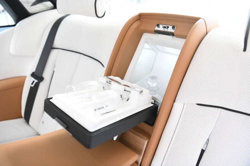 2023 Rolls-Royce Phantom EWB