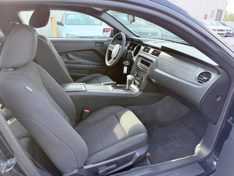 2011 Ford Mustang V6