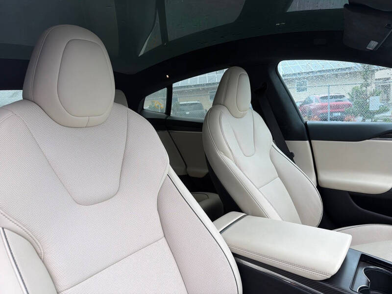 2021 Tesla Model S Plaid