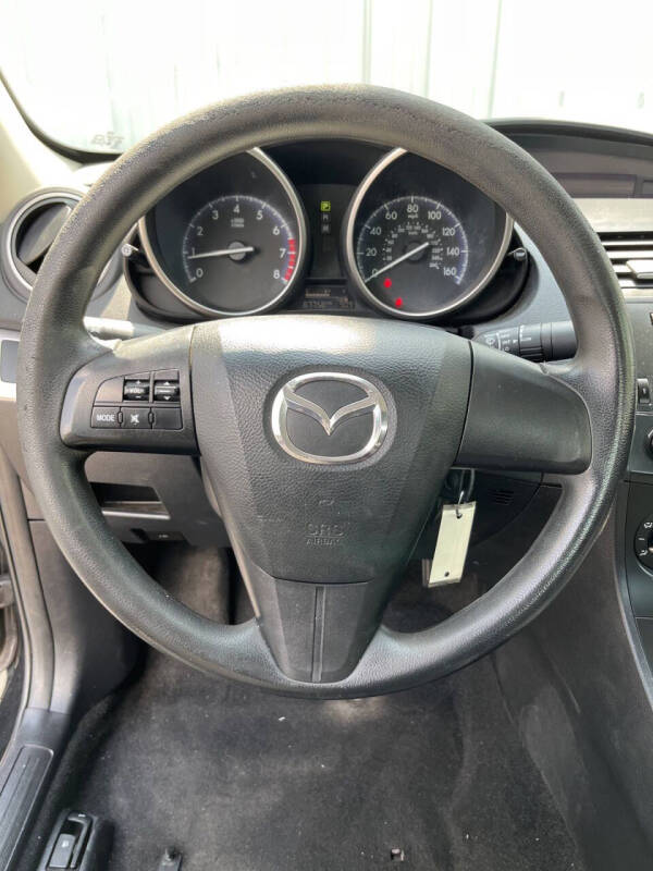 2013 Mazda MAZDA3 i SV