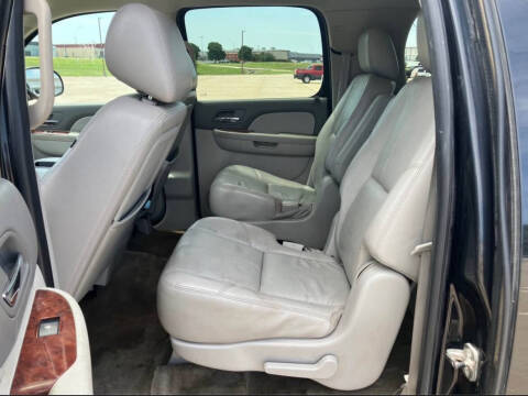 2011 Chevrolet Suburban LT