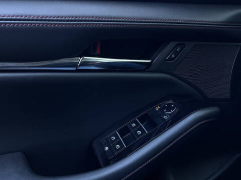 2025 Mazda Mazda3 Sedan 2.5 S Carbon Edition