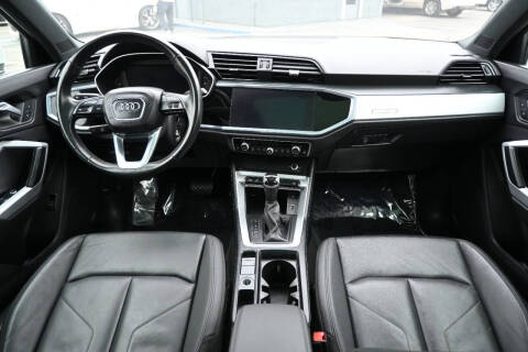 2021 Audi Q3 quattro Premium 40 TFSI