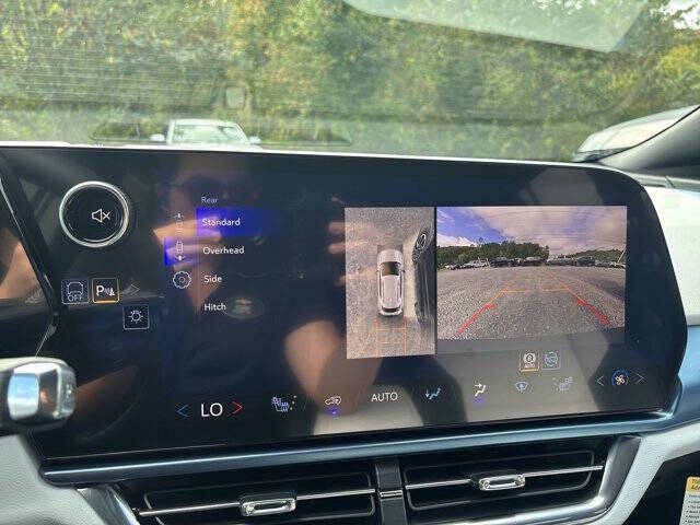 2026 Chevrolet Equinox EV LT 2