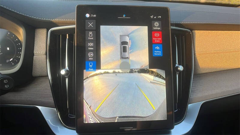 2026 Volvo XC90 B6 Ultra Dark 7P