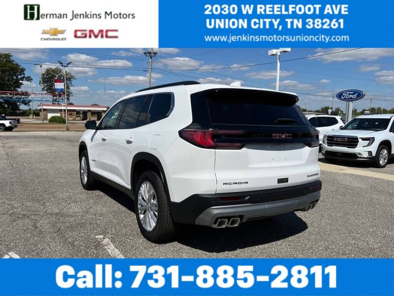 2026 GMC Acadia Elevation