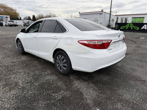 2015 Toyota Camry LE