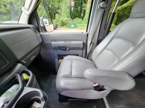 2009 Ford E-Series E-350 SD