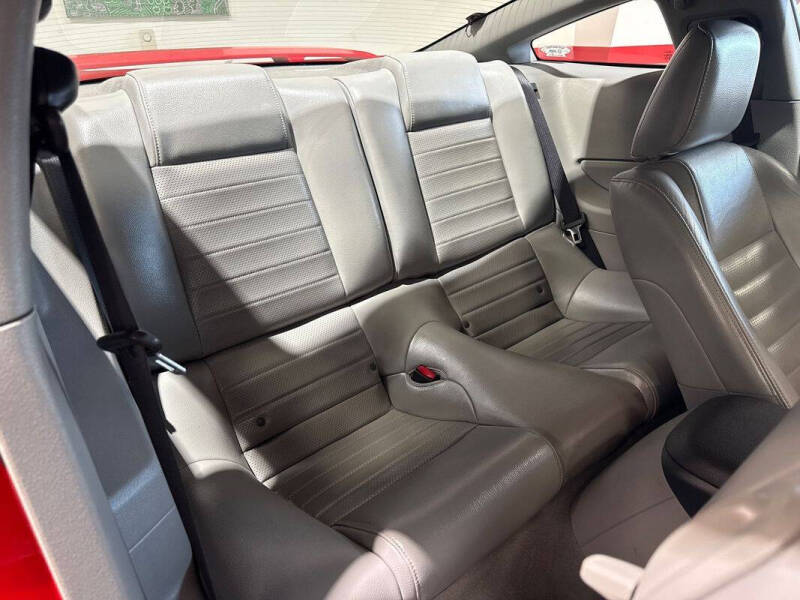 2005 Ford Mustang GT Premium