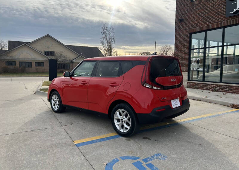 2022 Kia Soul LX