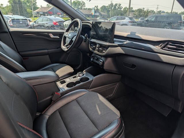 2023 Ford Escape ST-Line Select