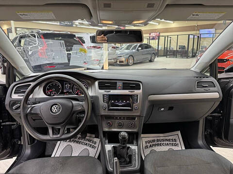 2015 Volkswagen Golf