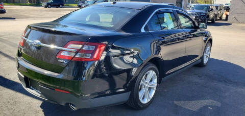 2016 Ford Taurus SEL