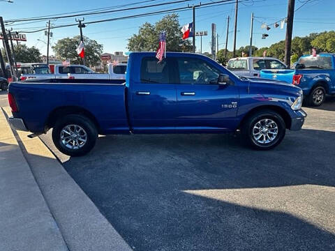 2016 RAM 1500 SLT