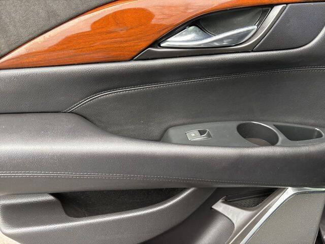 2017 Cadillac Escalade Luxury