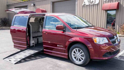 2016 Dodge Grand Caravan for sale at A&J Mobility in Valders WI
