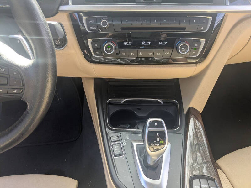 2018 BMW 3 Series 330i xDrive