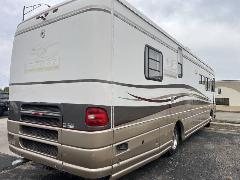 1998 Freightliner XC Chassis