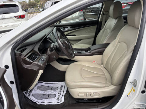 2017 Buick LaCrosse Essence