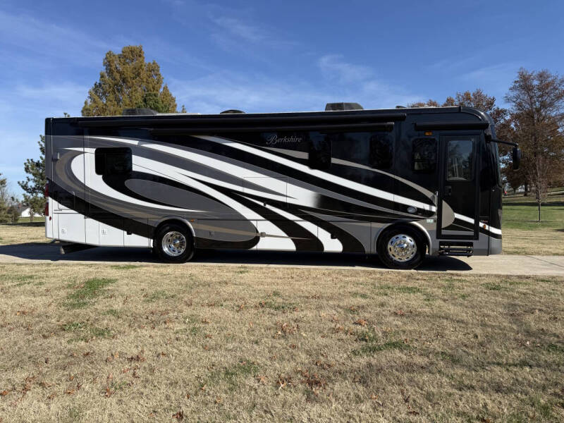 2021 Forest River Berkshire