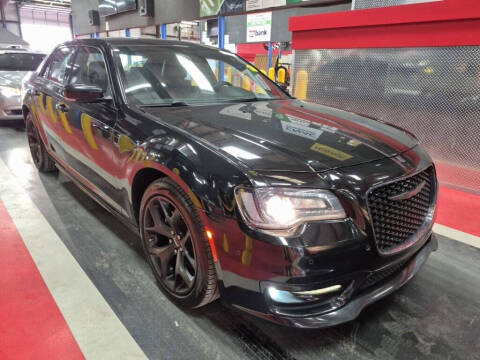 2022 Chrysler 300 for sale at INDY AUTO MAN in Indianapolis IN