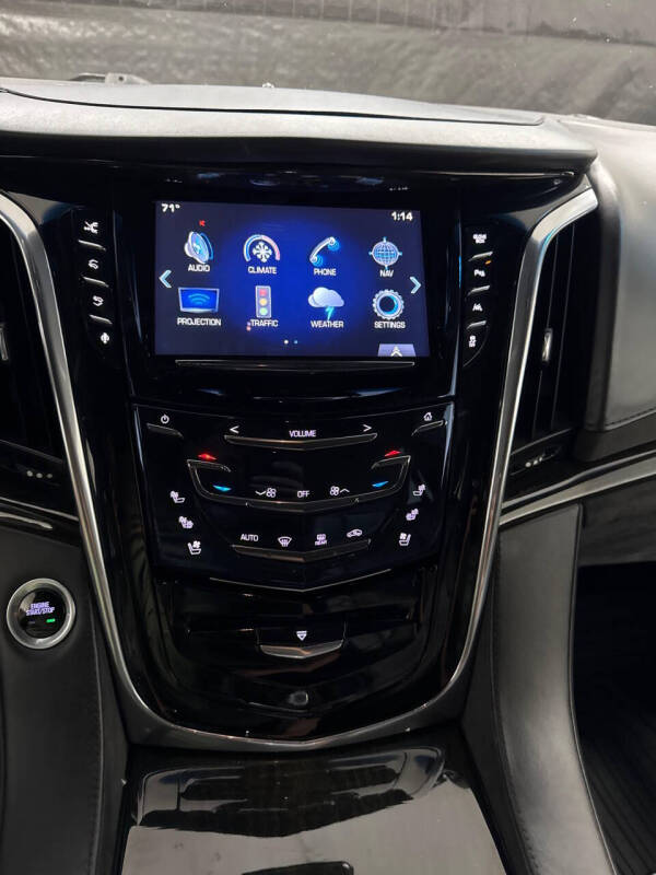 2016 Cadillac Escalade Platinum