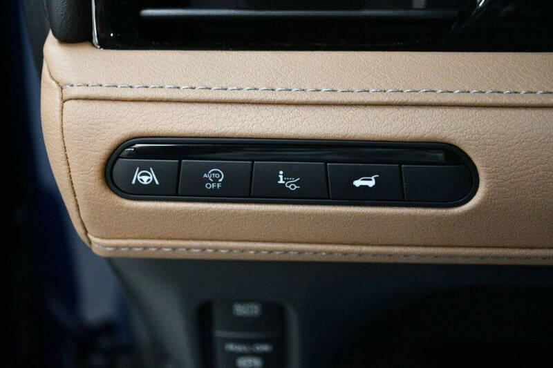 2025 Infiniti QX80 Sensory