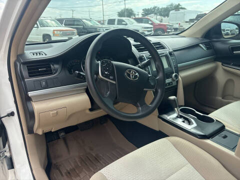 2012 Toyota Camry LE