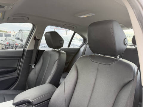 2013 BMW 3 Series 328i