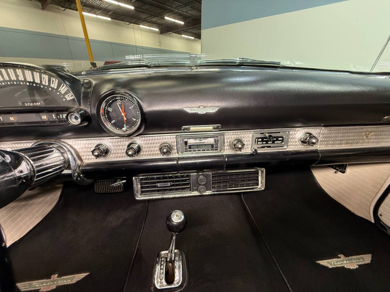 1956 Ford Thunderbird 20