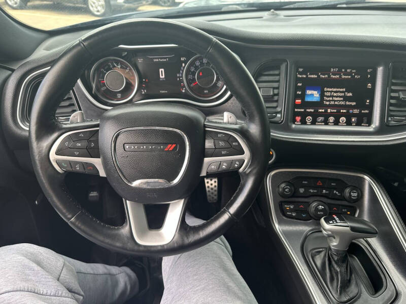 2015 Dodge Challenger R/T Plus