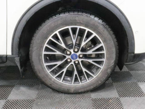 2021 Ford Escape Plug-In Hybrid Titanium