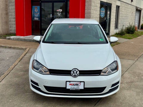 2017 Volkswagen Golf TSI S