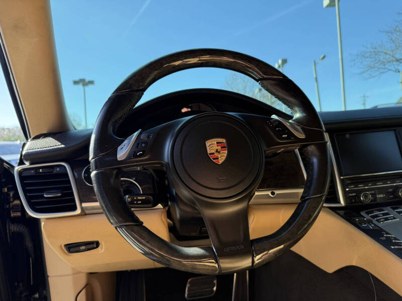 2015 Porsche Panamera